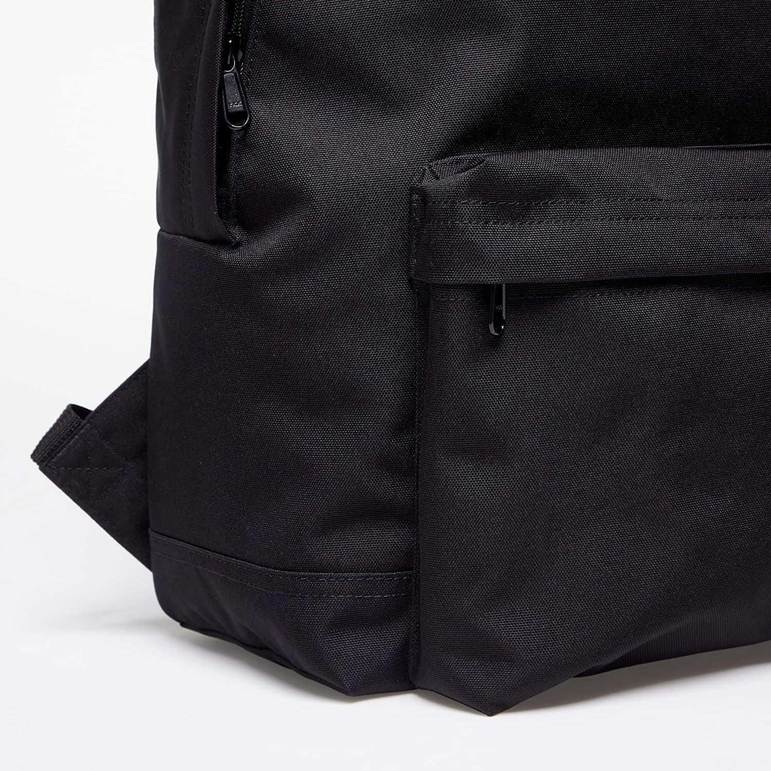 Reppu Carhartt WIP Jake Backpack Black 18,5 l Musta | I031581.89XX, 1