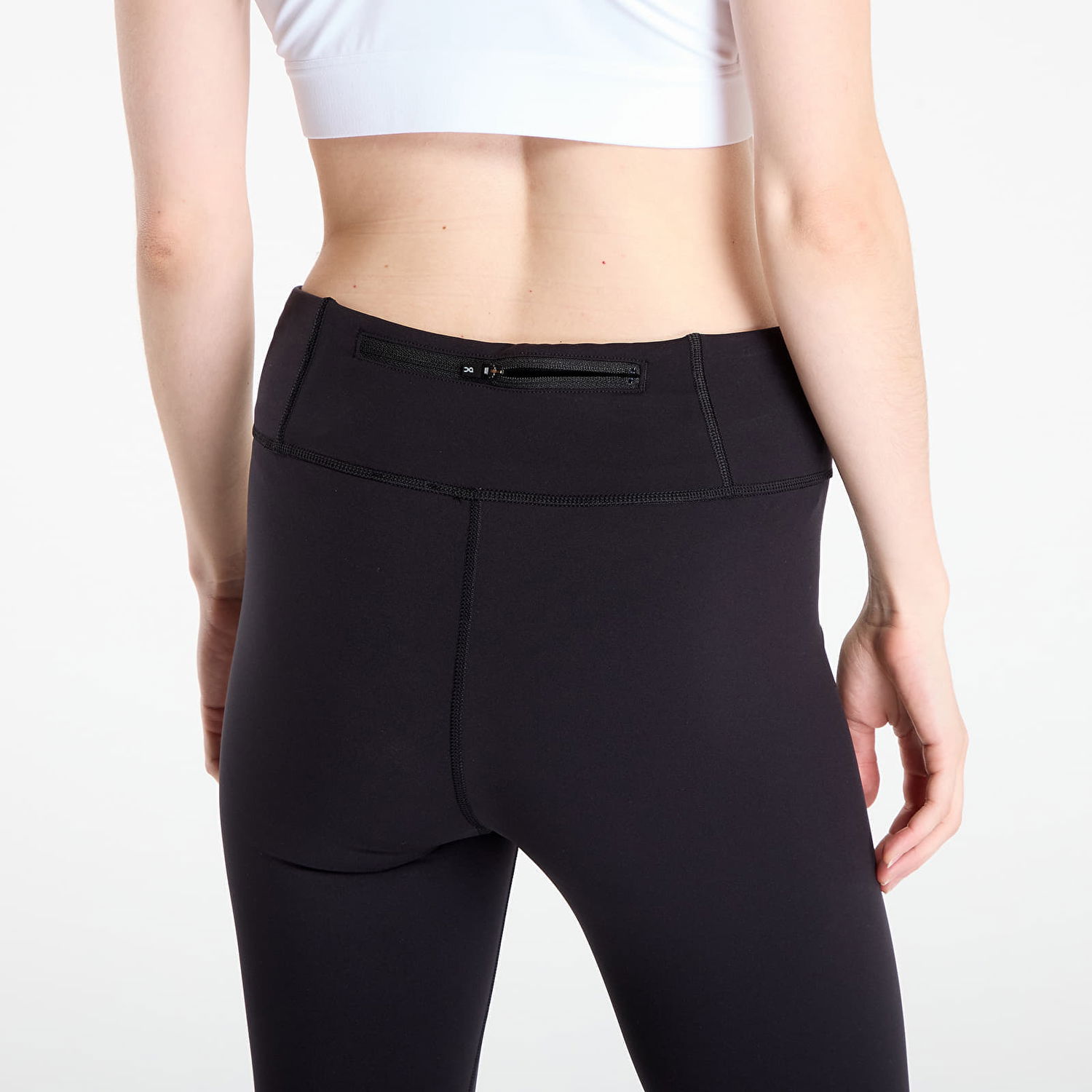 Sukat On Running Core Tights Musta | 1WF30510553, 1