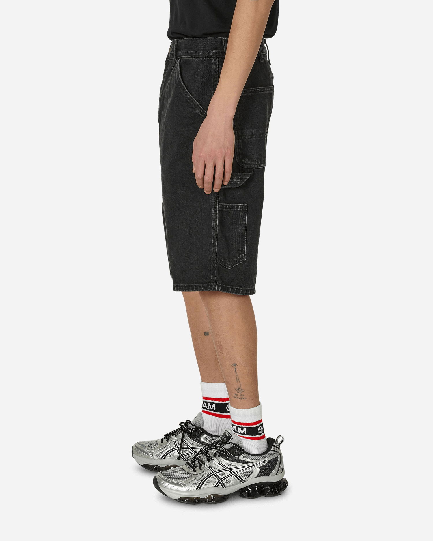 Shortsit Carhartt WIP Single Knee Shorts Musta | I032026_89_06, 1