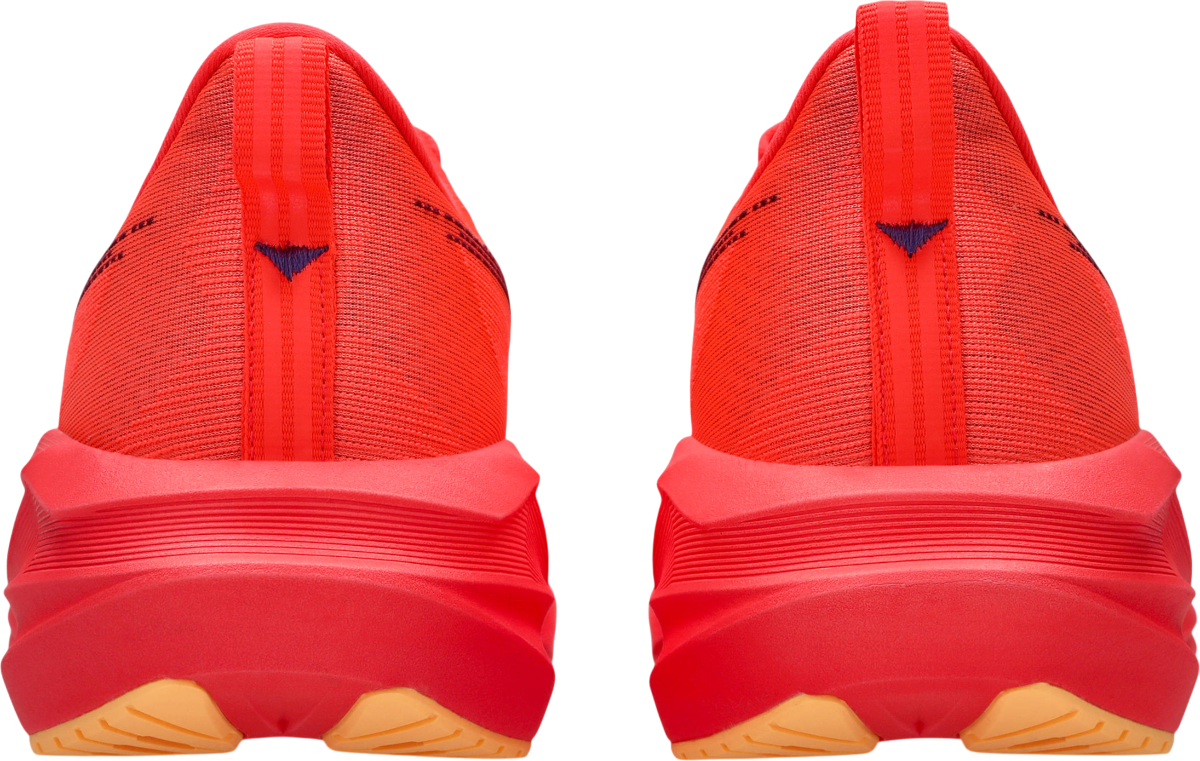 Tennarit ja kengät Asics NOVABLAST 5 Punainen | 1011b974-600, 1