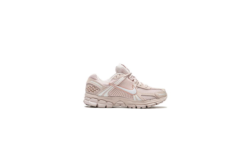 Tennarit ja kengät Nike Zoom Vomero 5 Vaaleanpunainen | HQ0458-600