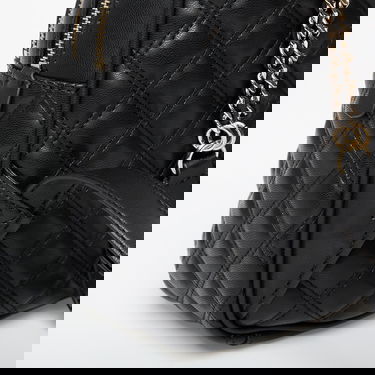 Reppu GUESS GUESS Giully II Dome Backpack Musta | HWQG9673320-BLA, 2