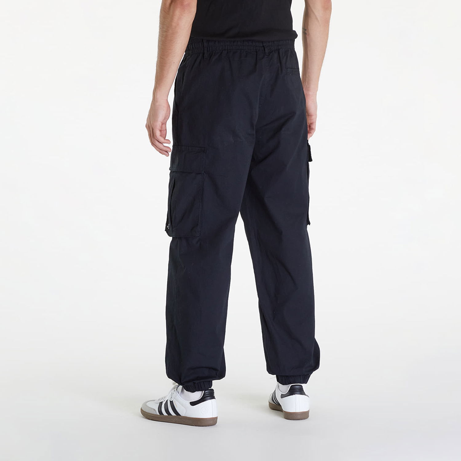 Cargo housut Champion Elastic Cuff Cargo Pant Black Musta | 219864 CHA KK001, 1