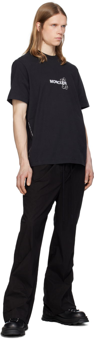 T-paita Moncler Moncler Genius x FRGMT Hiroshi Fujiwara Cartoon Logo T-Shirt Musta | K109U8C00004M3265, 4