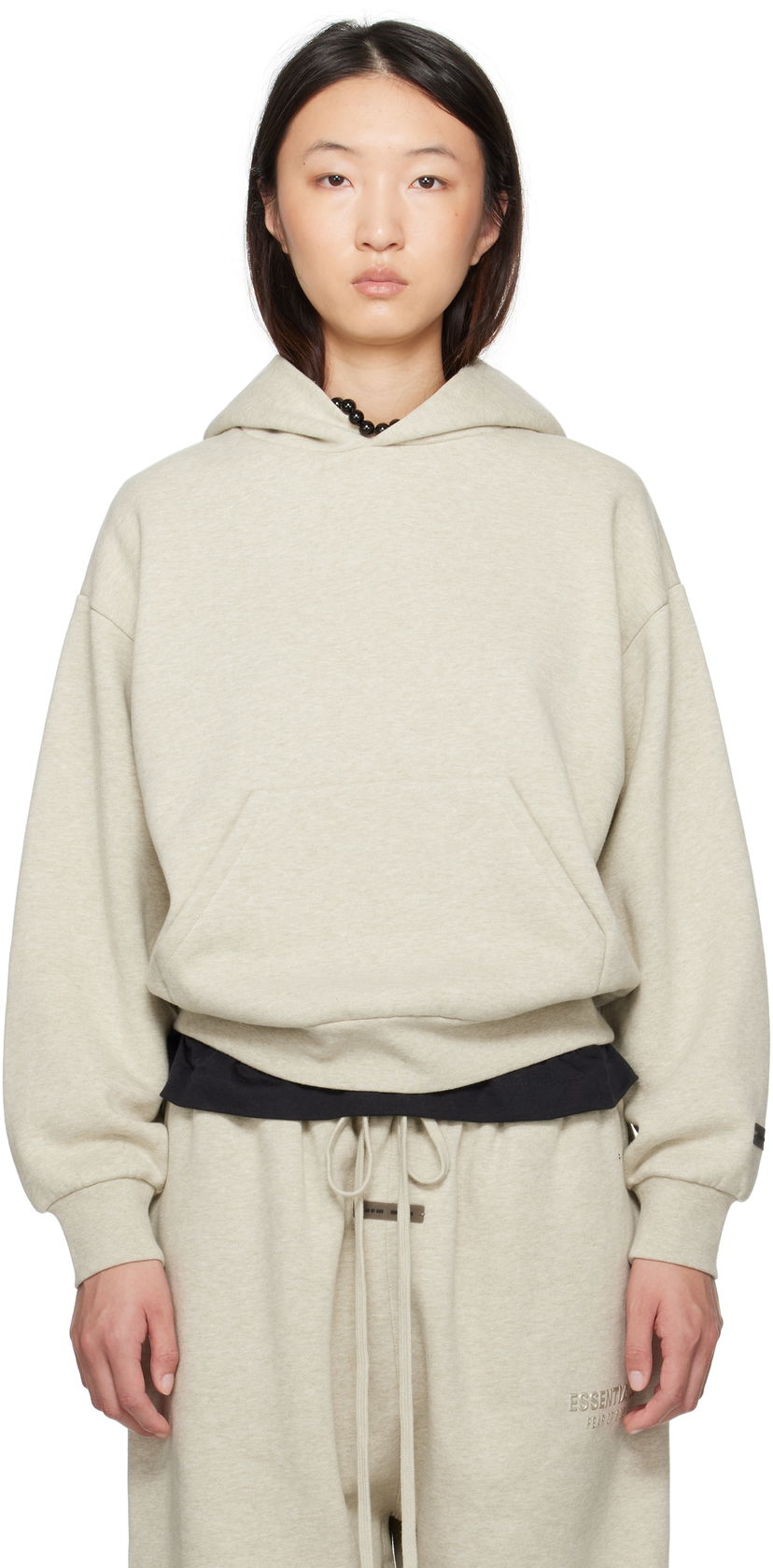 Huppari Fear of God Fear of God ESSENTIALS Classic Fit Hoodie Beige | 192SP255542FW