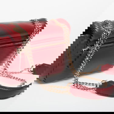 Käsilaukku GUESS Sunetra Mini Convertible Crossbody Flap Burgundia | HWNG7534780-RED, 4