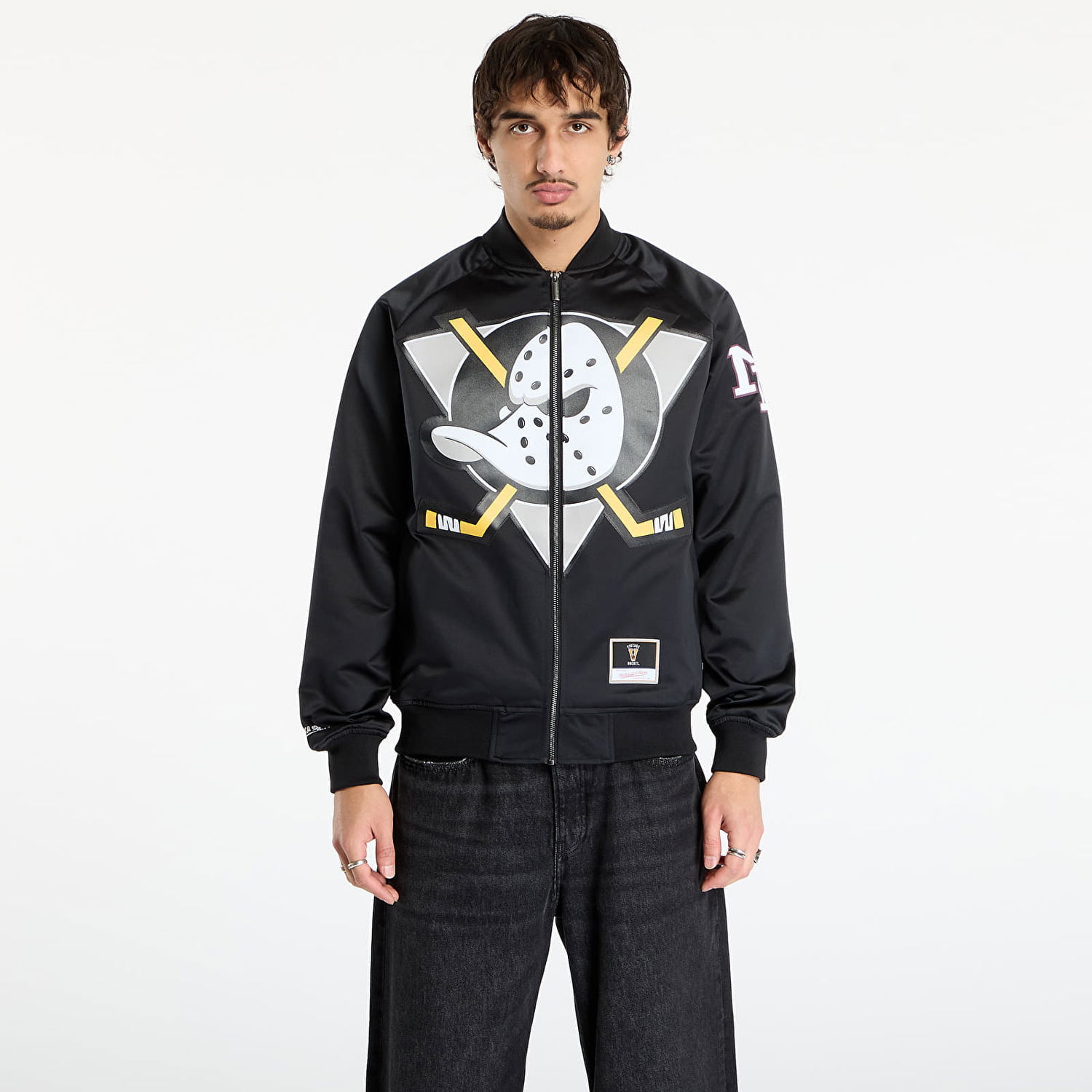 Bomber-takki Mitchell & Ness NHL Maxxed Out Satin Jacket Ducks 1992 Teemu Selanne Musta | JK11279-ADUBLCK, 0
