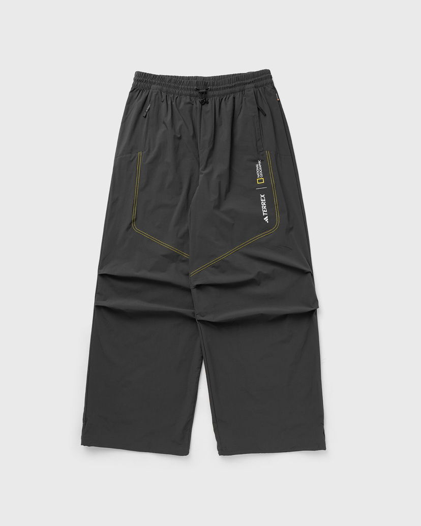 Housut adidas Originals National Geographic A.R. Woven Pants Musta | KC2339