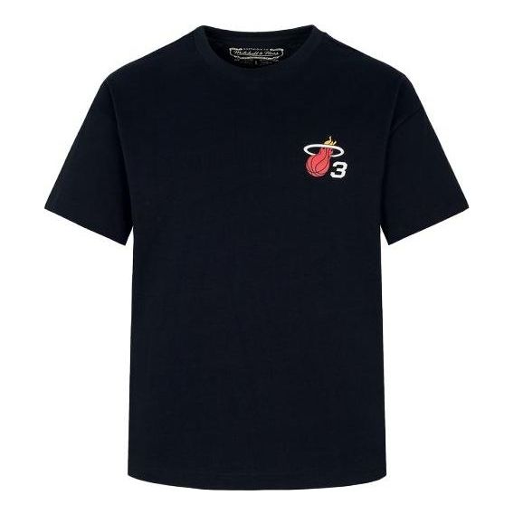 T-paita Mitchell & Ness Mitchell & Ness NBA Miami Heat Dwyane Wade Logo T-Shirt Musta | MNJYSST22019-BLACK