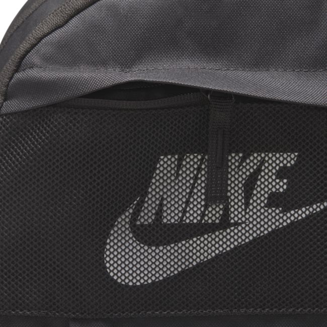 Reppu Nike Backpack (21L) Musta | DD0562-010, 1