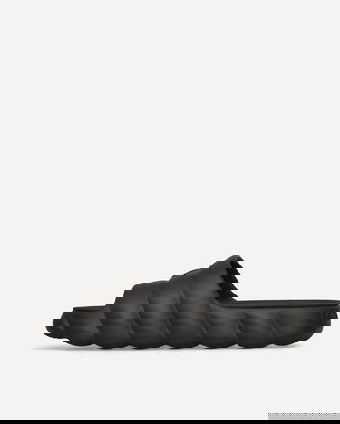 Tennarit ja kengät Moncler Lilo Slides Black Musta | 4C00010M2559 999, 2