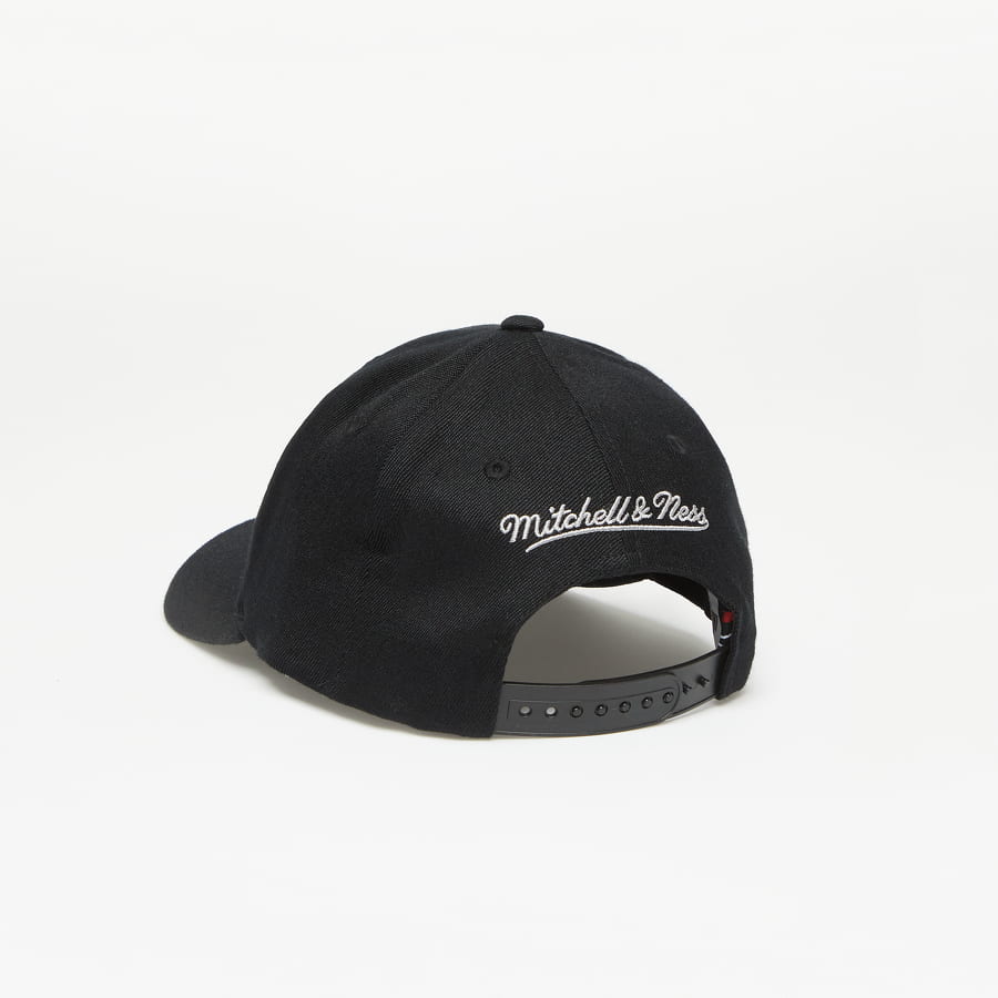 Korkki Mitchell & Ness NHL Team Logo Snapback Kings Musta | HHSSINTL1245-LAKBLCK, 1
