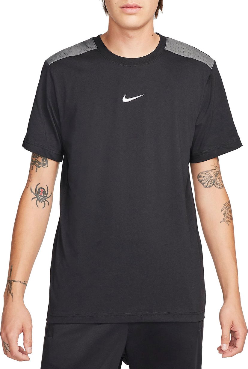 T-paita Nike Graphic T-Shirt Musta | fq8821-010