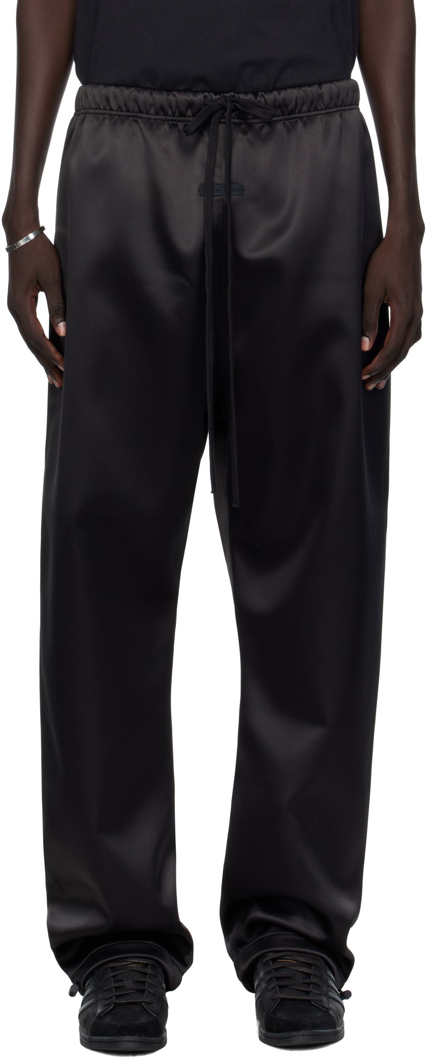 Verryttelyhousut Fear of God Fear of God ESSENTIALS Bonded Satin Relaxed Track Pants Musta | 130SP258210F