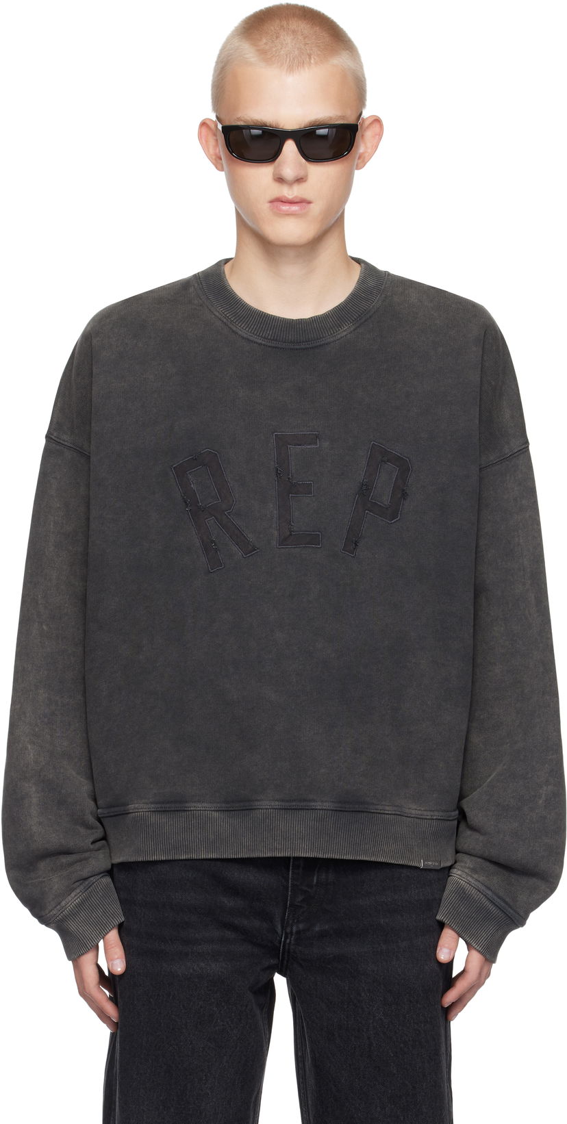 Huppari Represent Clo 'Rep' Applique Sweatshirt Musta | MLM4254