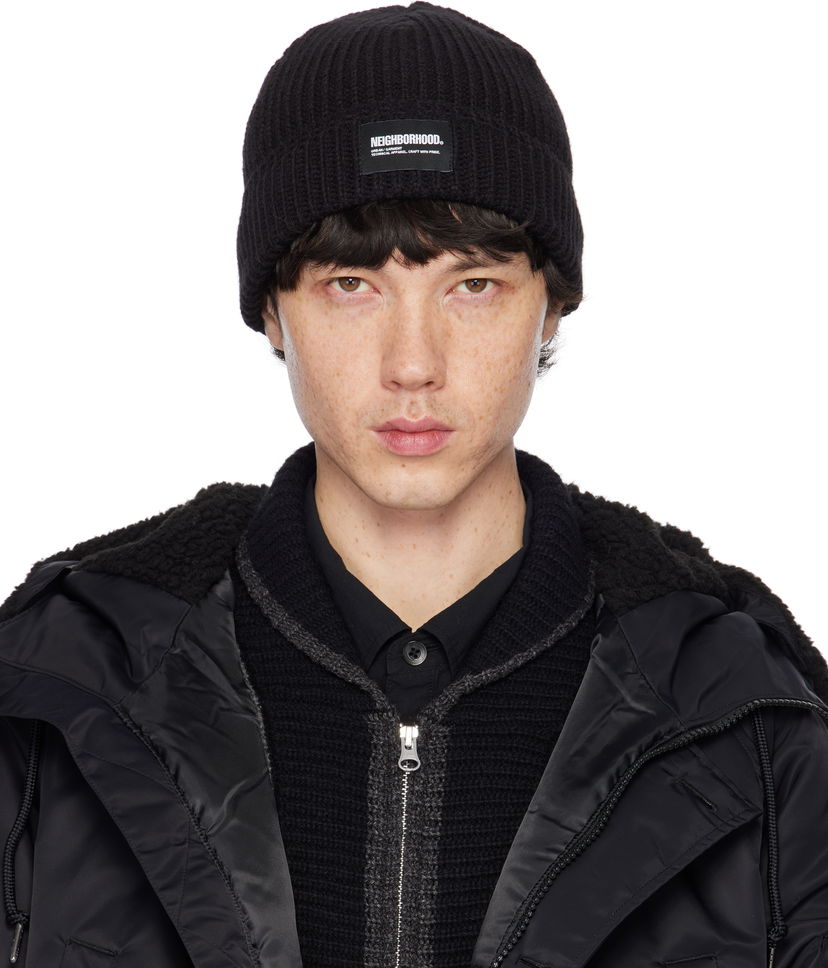 Pipo Neighborhood Knitted Beanie Musta | 242FUNH-HT01