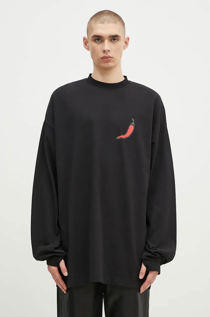 T-paita 032C Office Fruit Oversized Longsleeve T-shirt Musta | F24.URC.0271.050