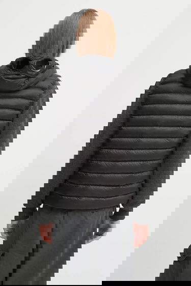 Liivi C.P. Company C.P. Company Hooded Down Vest Musta | 19CMVE032A110416A, 1