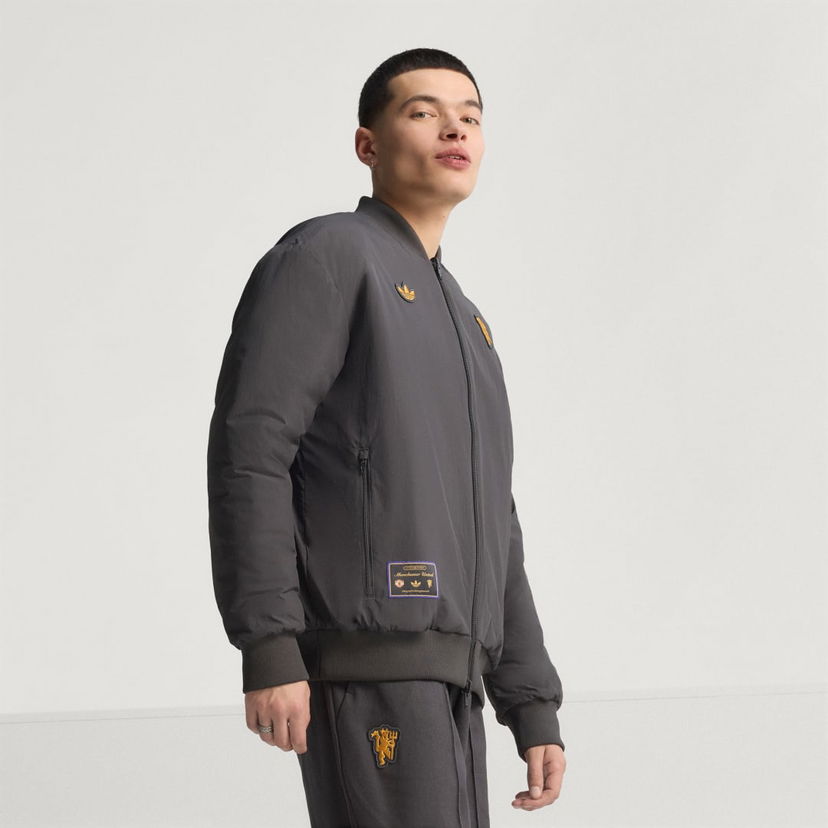 Bomber-takki adidas Performance Manchester United Terrace Icons Bomber Jacket Harmaa | JN2831