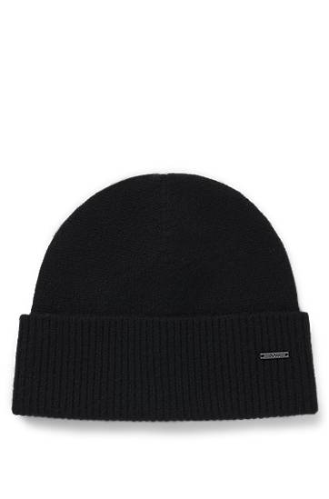 Pipo BOSS Cashmere beanie hat with logo plaque Musta | 50548851