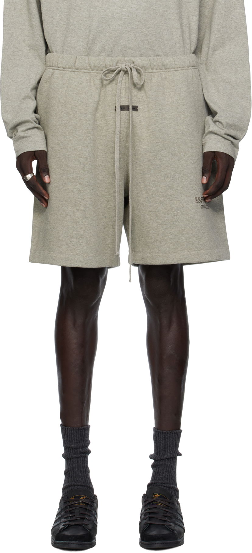 Shortsit Fear of God Fear of God ESSENTIALS Soccer Fleece Shorts Harmaa | 160SP252005F
