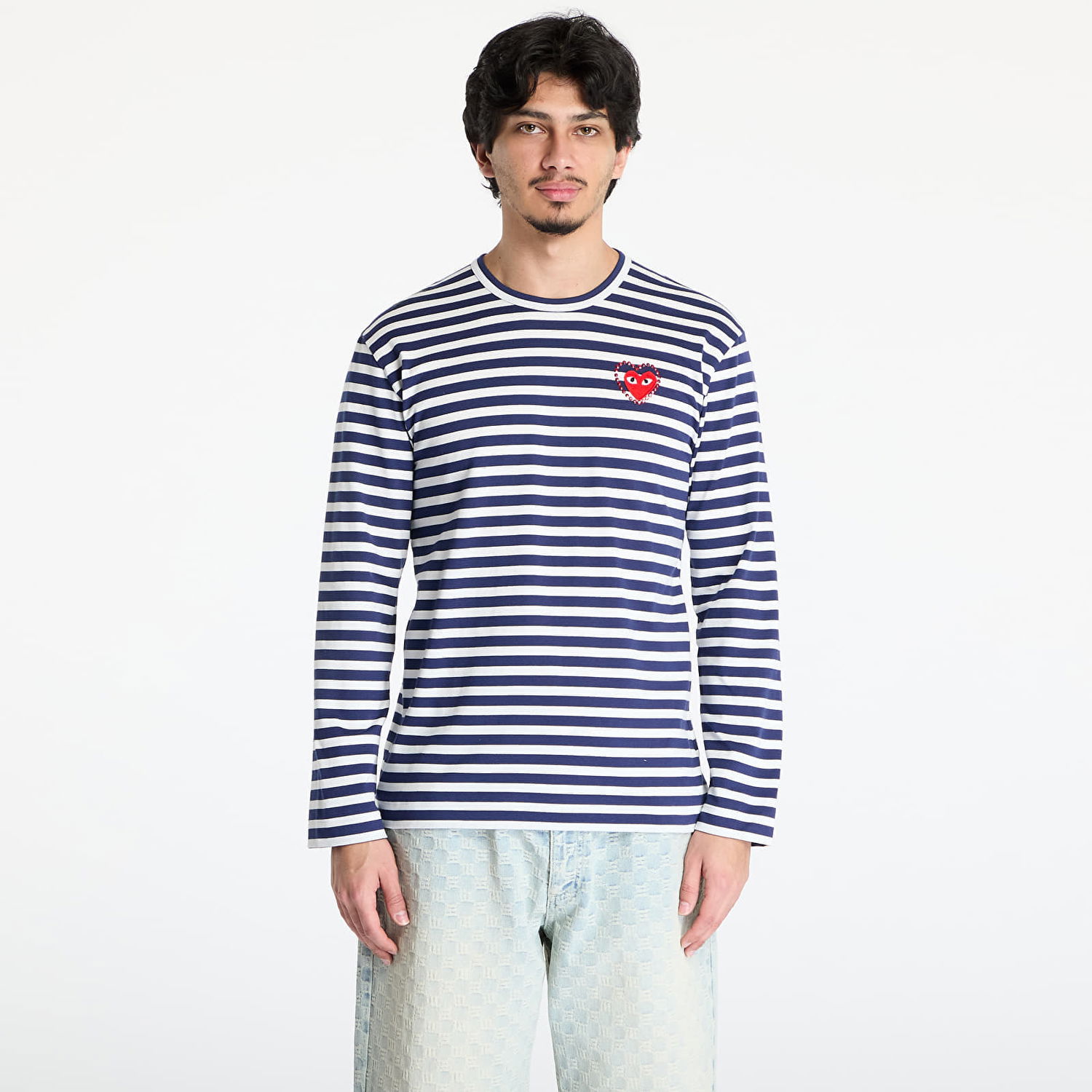 T-paita Comme des Garçons Comme des Garçons PLAY Stripe Emblem Long Sleeve Tee Tummansininen | AX-T806 NAVYxWHITE, 0