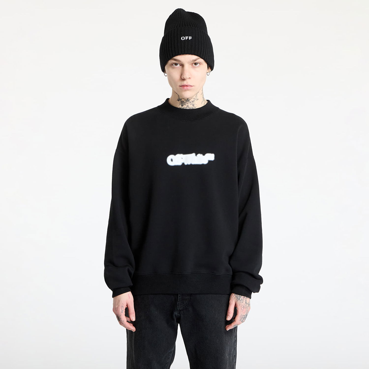 Huppari Off-White Off-White Spray Arrow Skate Crewneck Musta | OMBA054S25FLE0041001, 0