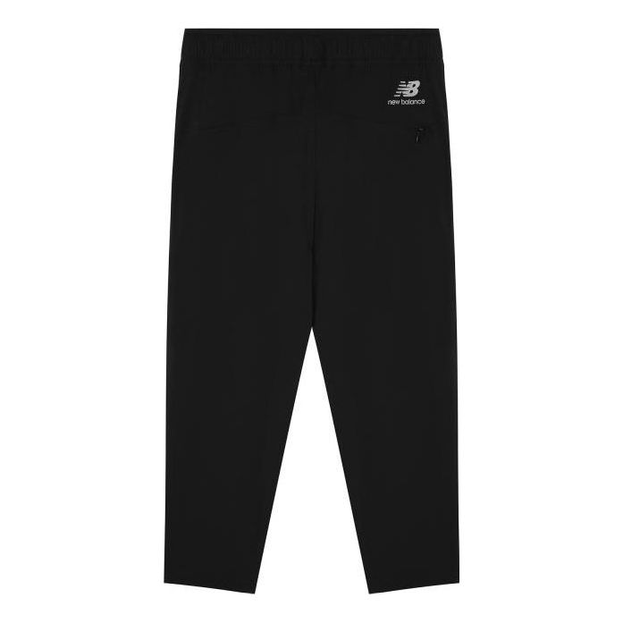Housut New Balance Essentials Varsity Fleece Pants Musta | AMP22355-BK
