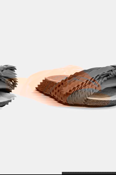 Tennarit ja kengät JW Anderson JW Anderson Knotted Leather Slides Ruskea | SN0096.LA0161.640, 0