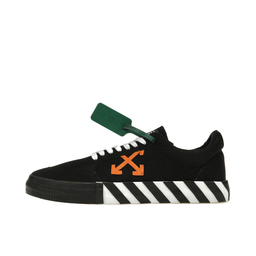 Tennarit ja kengät Off-White Vulc Low Top Black Orange Musta | omia085s22fab0011020