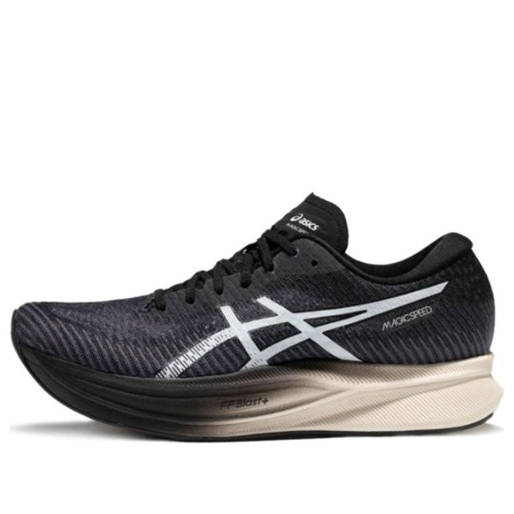 Tennarit ja kengät Asics Magic Speed 2 Musta | 1012B274-020