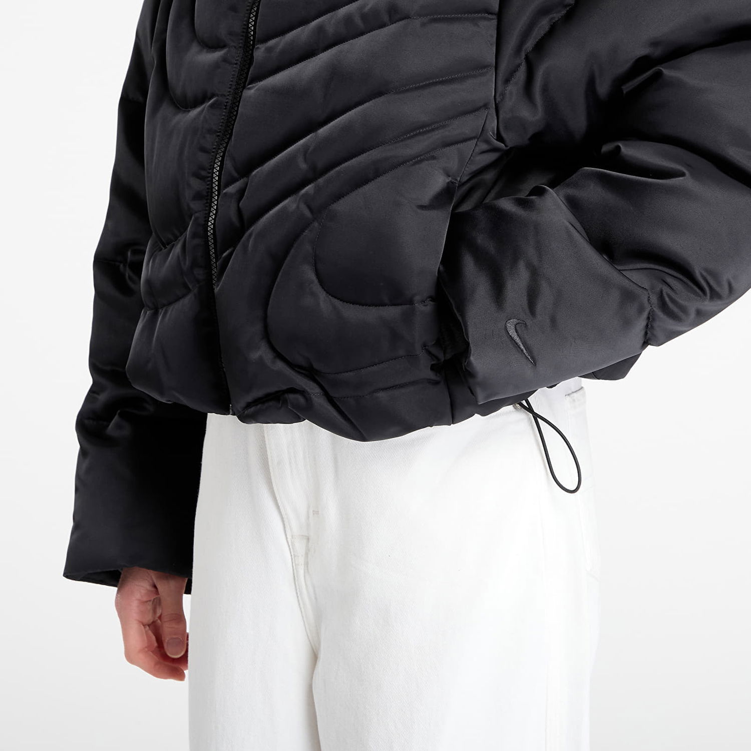 Puffer takki Nike Sportswear Swoosh Series Therma-FIT Oversized Down Puffer Jacket Musta | IB2005-010, 1