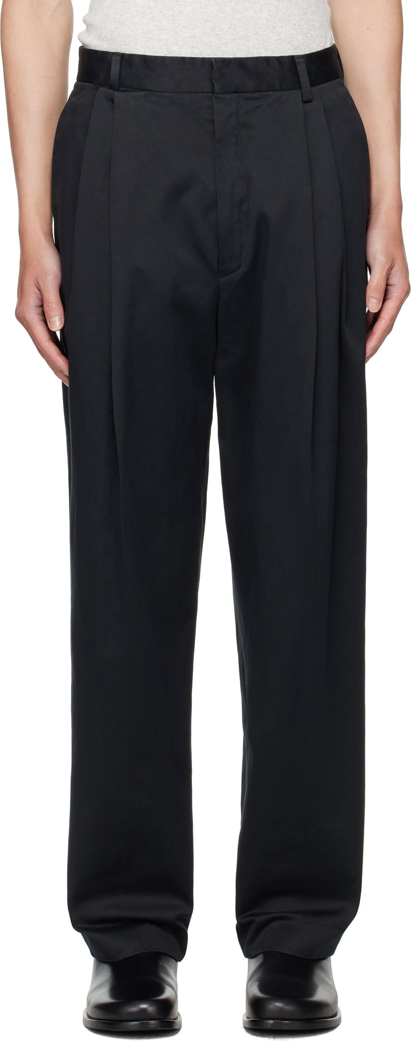 Housut Dries Van Noten Dries Van Noten Pleated Trousers Musta | 252-020998-2341