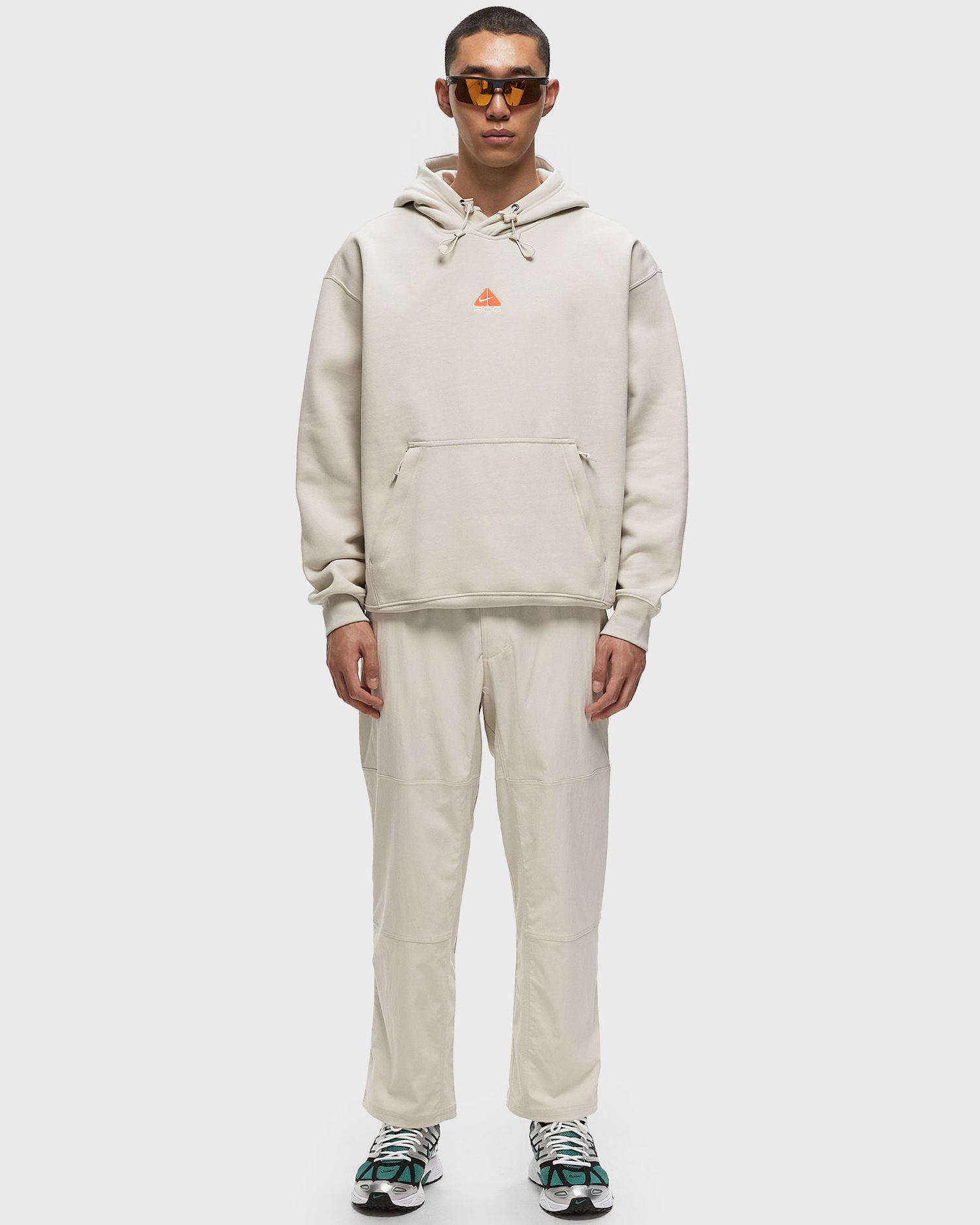 Cargo housut Nike ACG UV Hiking Cargo Pants Beige | FN2450-104, 1