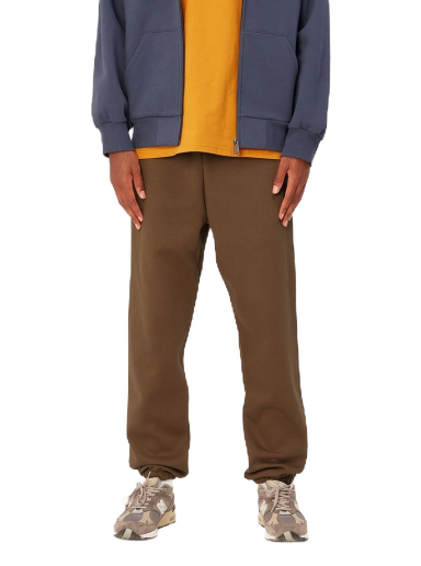 Verryttelyhousut Carhartt WIP Chase Sweat Pant "Tamarind / Gold" Ruskea | I028284_1R0_XX