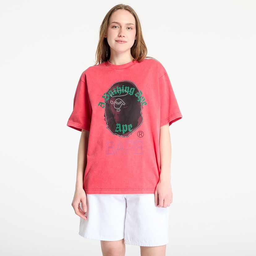 T-paita BAPE A BATHING APE Garment Dye Rhinestone Ape Head Relaxed Fit Tee Vaaleanpunainen | 001CSL301309MRED
