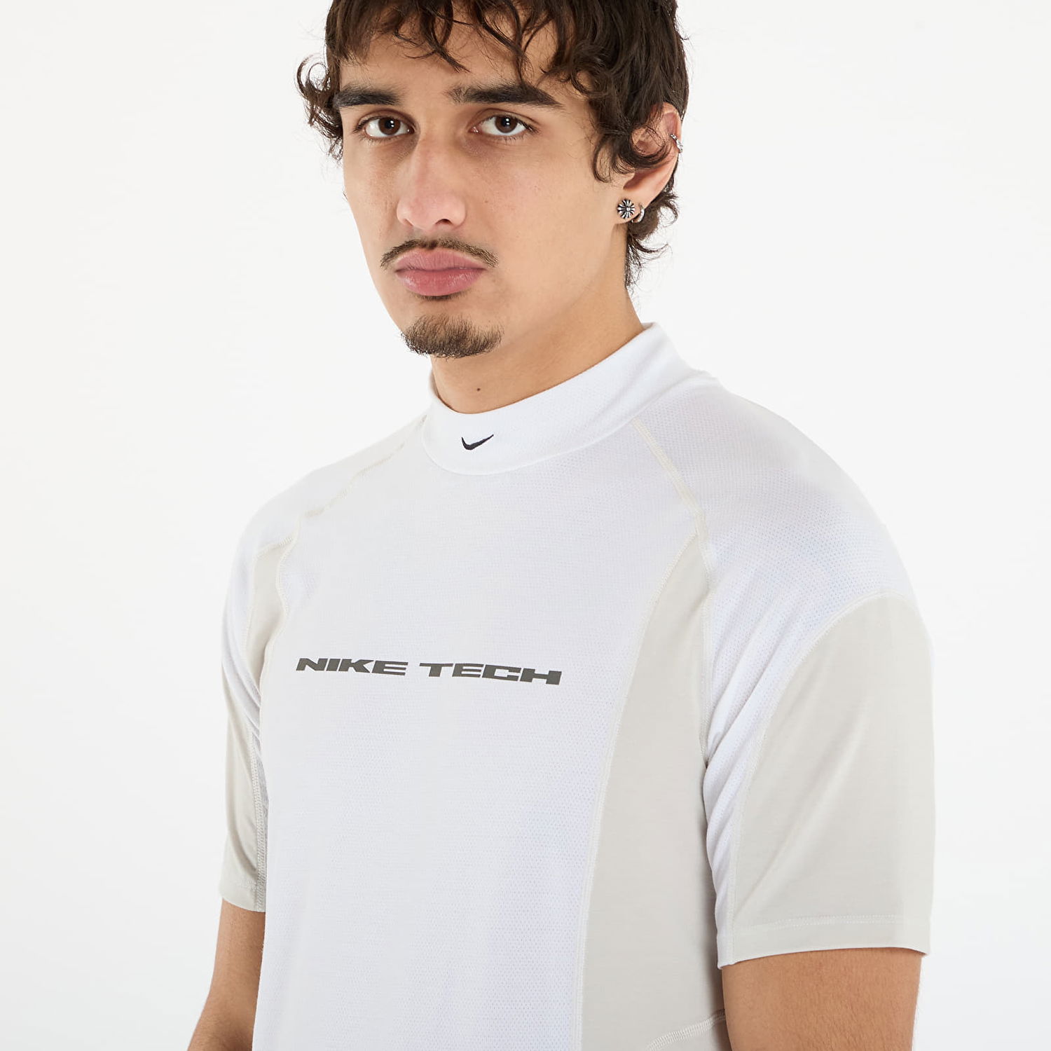 T-paita Nike Nike Tech Dri-FIT Short-Sleeve Base Layer Valkoinen | IB1522-100, 1