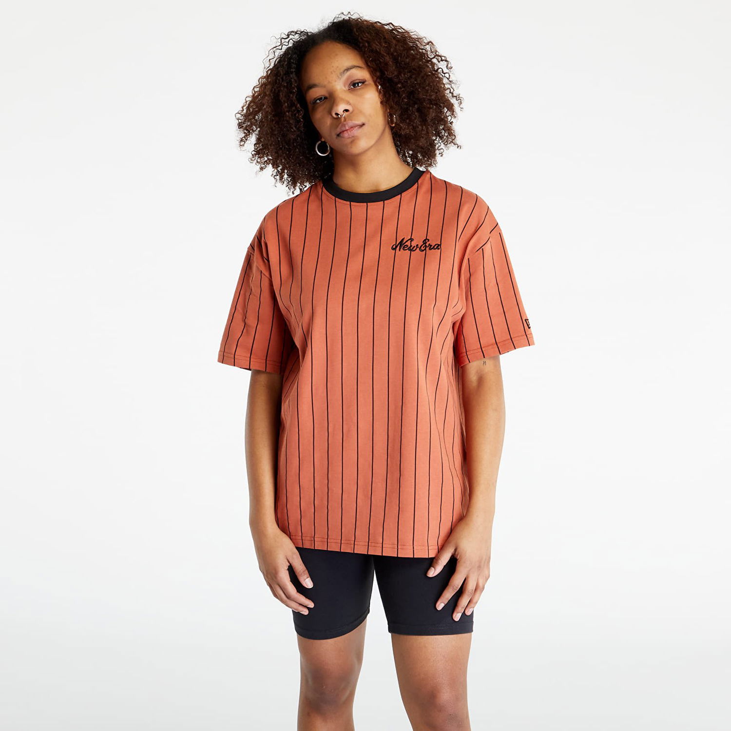 T-paita New Era Pinstripe Oversized T-Shirt Medium Ruskea | 60332278, 0