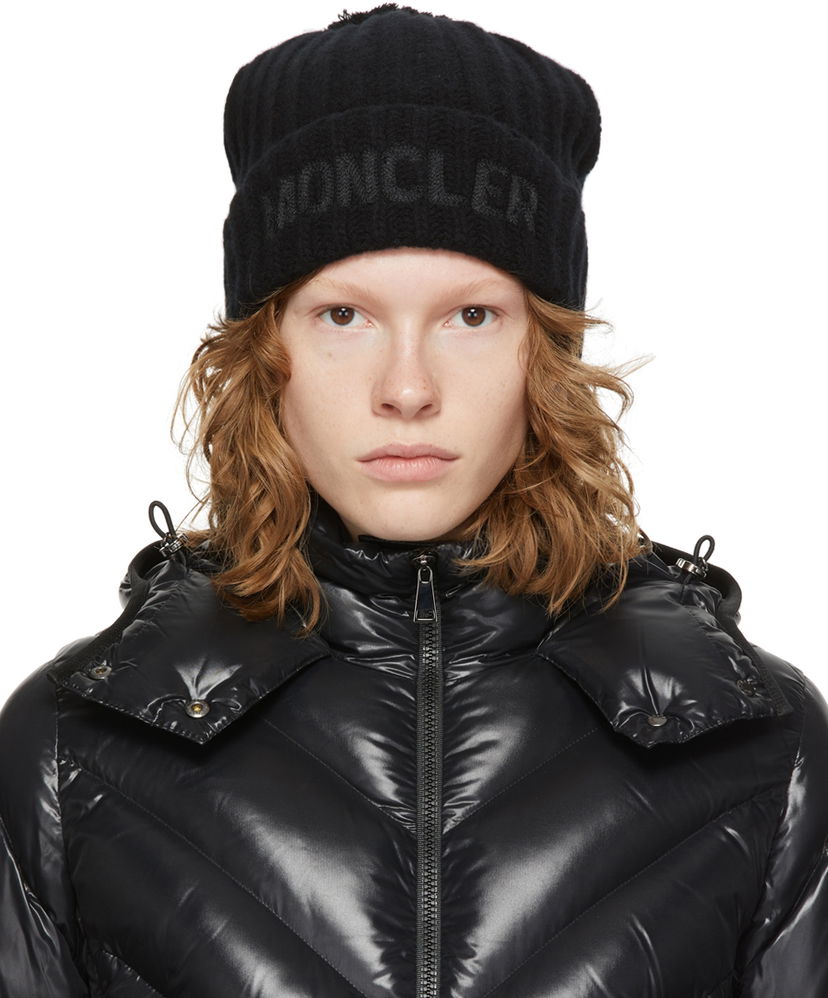 Pipo Moncler Wool Pom Pom Logo Beanie Musta | G20933B00007M1115