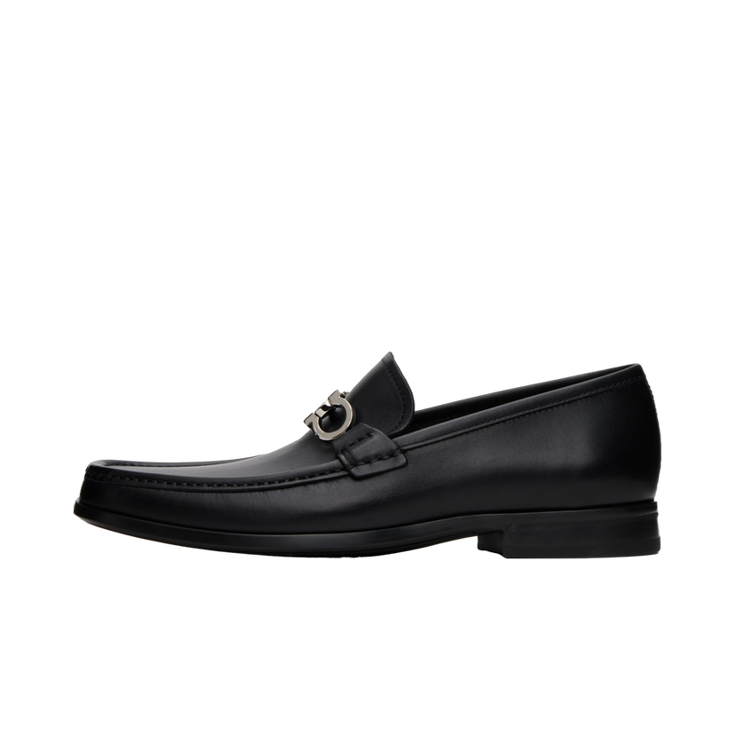 Tennarit ja kengät FERRAGAMO Reversible Gancini Ornament Loafers Musta | 686084