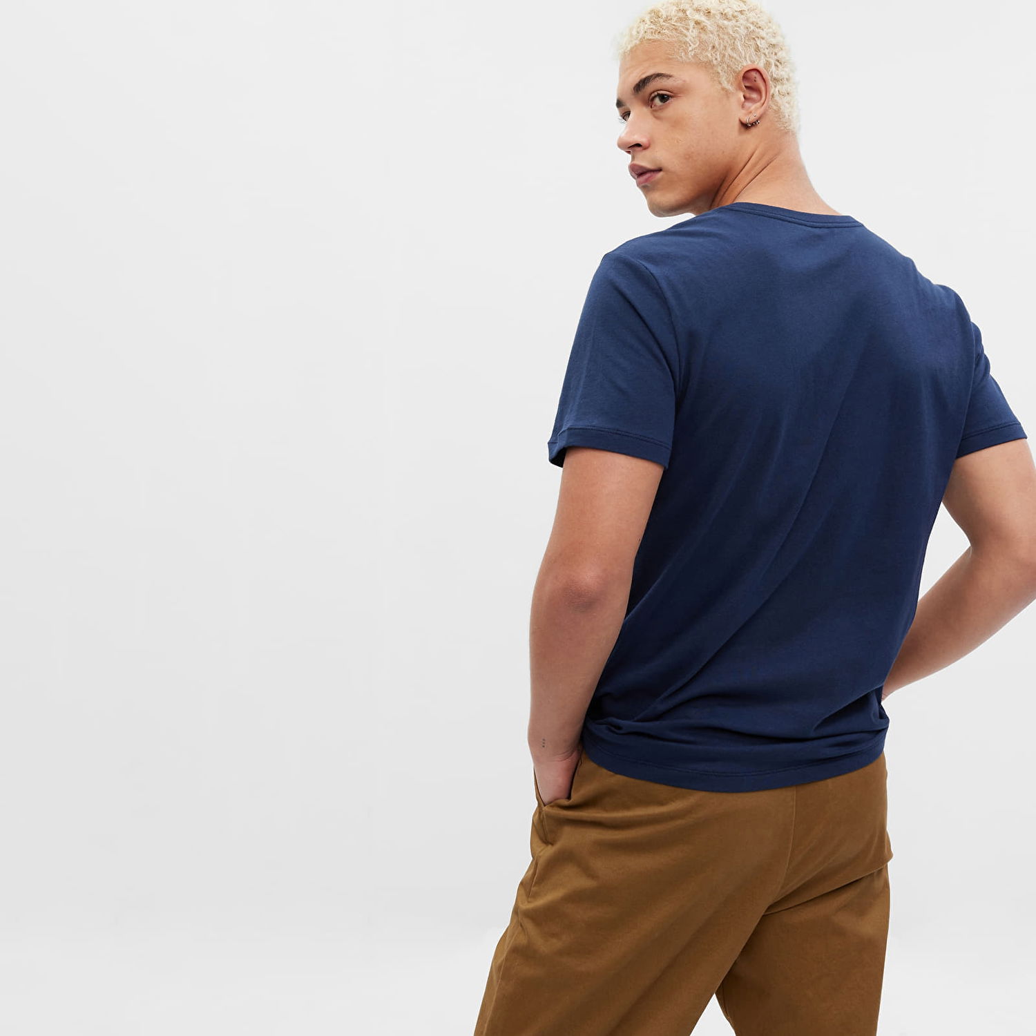 T-paita GAP Micro Logo Vee Neck Tee Tapestry Navy Tummansininen | 753771-03, 1