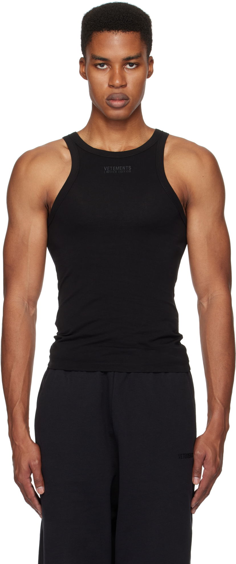 Tankkitoppi VETEMENTS Embroidered Logo Tank Top Musta | UA66TO620B