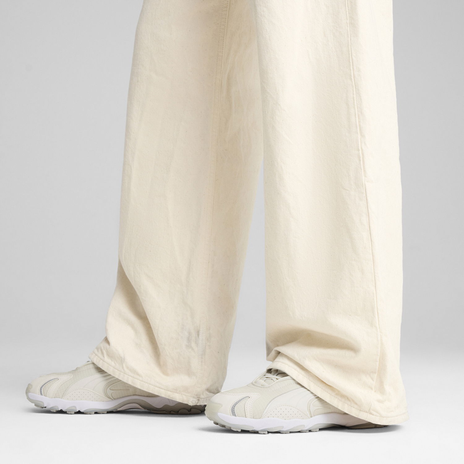 Tennarit ja kengät Puma Inhale Essentials Beige | 403275_01, 1