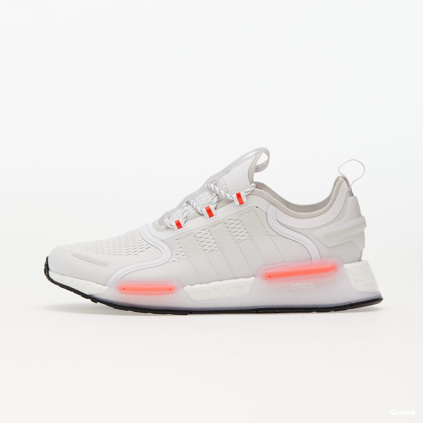 Tennarit ja kengät adidas Originals NMD_V3 Valkoinen | GX2089, 0