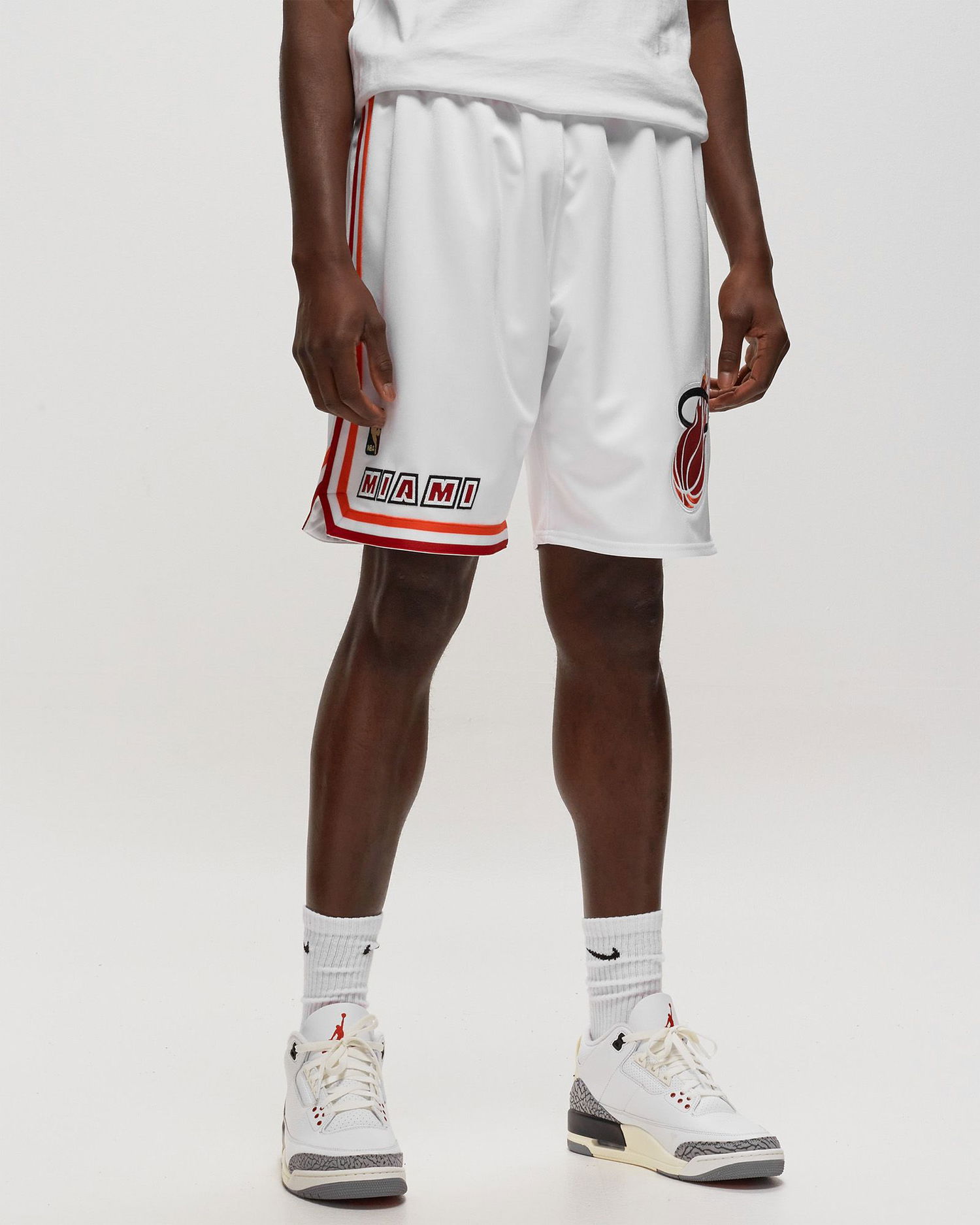 Shortsit Mitchell & Ness Mitchell & Ness NBA HWC HEAT 2007 Team Shorts Valkoinen | ASHR5661-MHE07PPPWHIT, 1
