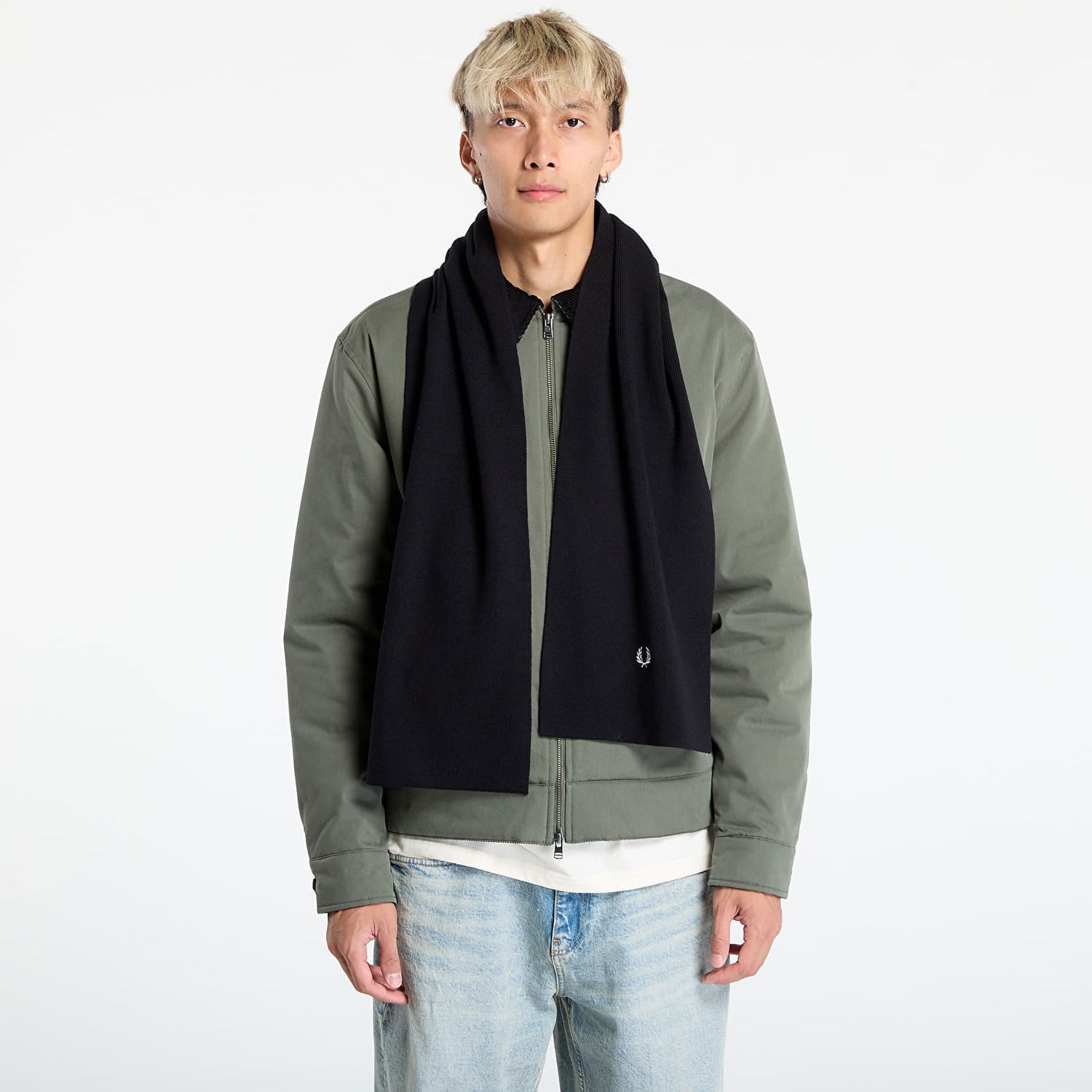 Huivi Fred Perry Fred Perry Classic Merino Wool Scarf Musta | C8140 843, 0