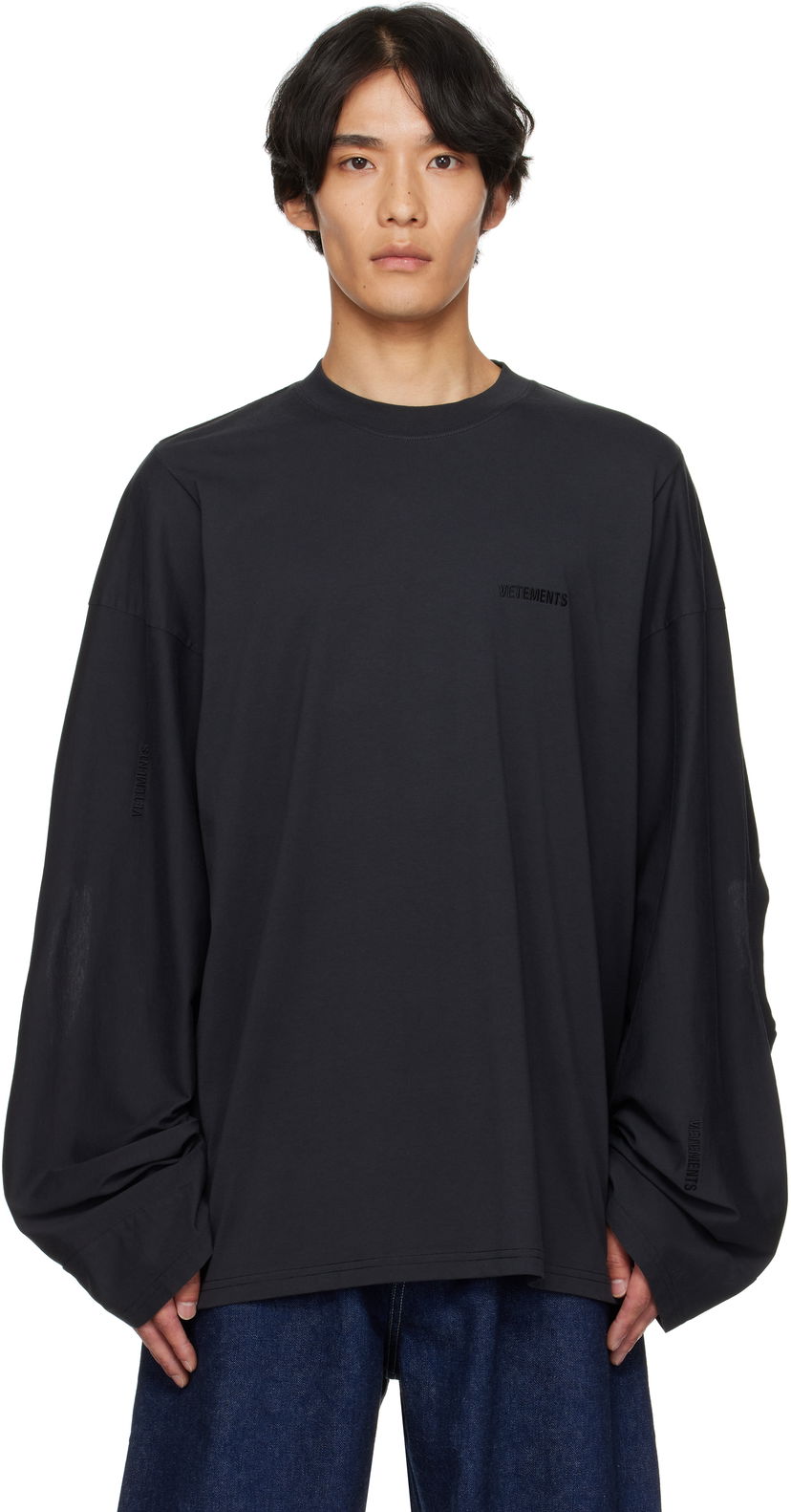 T-paita VETEMENTS VETEMENTS Logo Cut-Up Longsleeve T-Shirt Musta | UH76LS580B