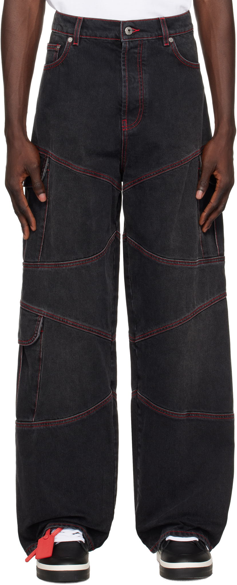 Cargo housut Off-White Black Straight Jeans With Red Stitching Musta | OMYA188F24DEN0011325
