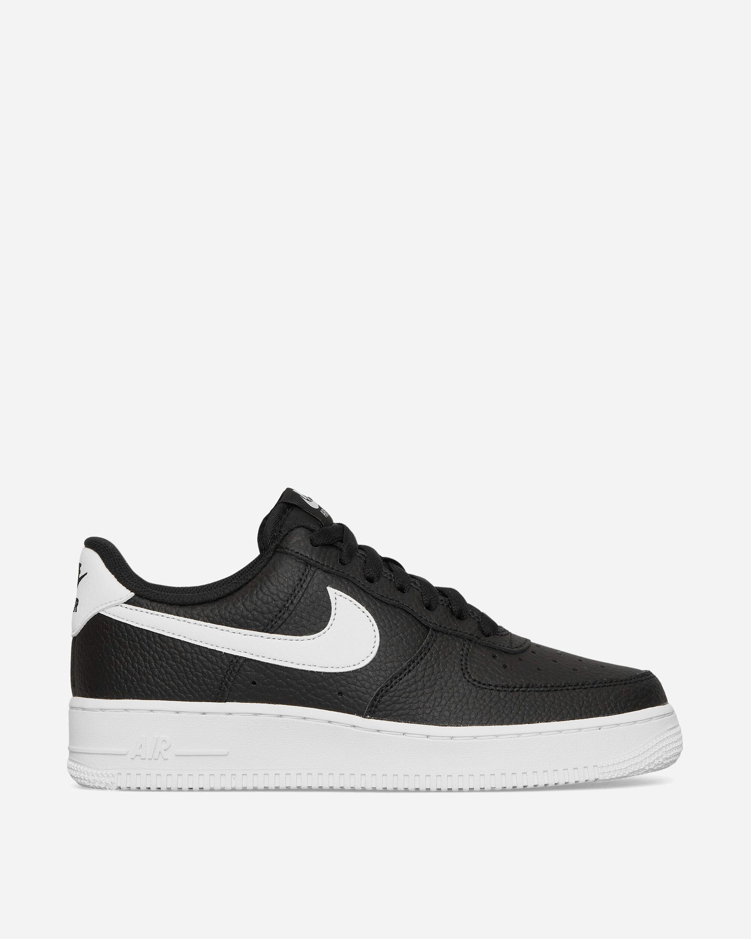Tennarit ja kengät Nike Air Force 1 "07"Black White" Musta | CT2302-002, 1
