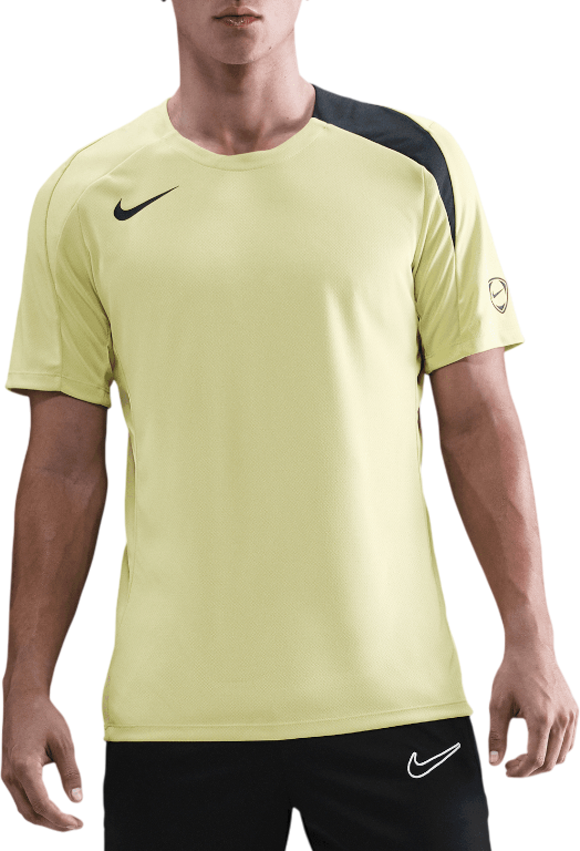 T-paita Nike Dri-FIT Strike Total 90 Training T-Shirt Keltainen | hv6400-383